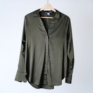 H&M V-neck collared Blouse in khaki green